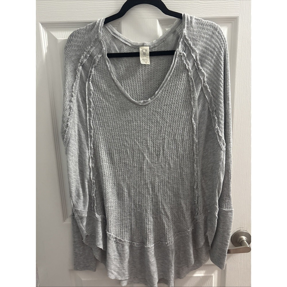 WE THE FREE PEOPLE Thermal Waffle Knit Sweater Top Gray Ruffled Hem Med Oversize